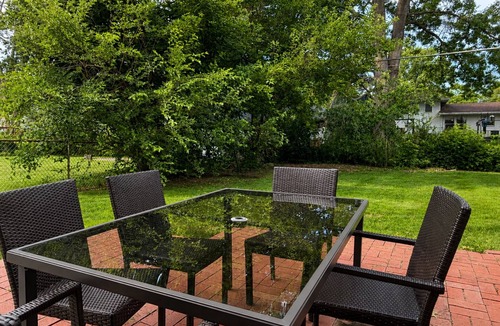 Royal Manor House | Gahanna Family-Friendly 4BR Retreat King Bed