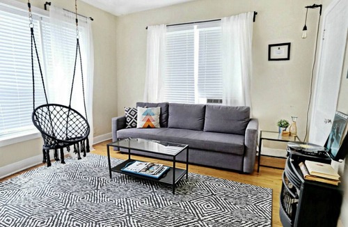 Lower Greenville Apartment | Global Cup Arboretum Tickets Available, The Artist's Corner
