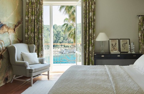 Cove Murtar Villa | Grandiose Mali Losinj Villa | Villa Venera | 8 Bedrooms | Beach front