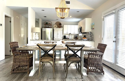 Demere Park House | Great Location-Close to Everything. Adorable 3 BD/3 Bath Cottage with Pool!