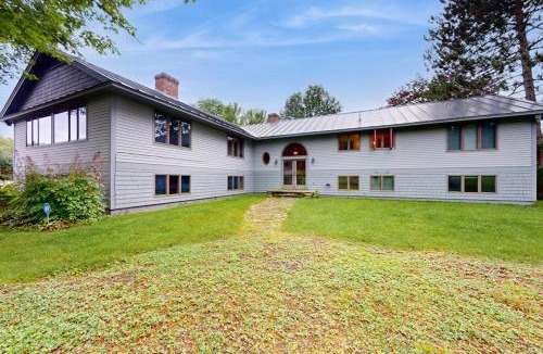 Woodstock House | Great Pond Retreat