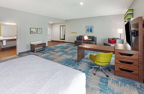Washington Ave./ Memorial Park Hotel | Hampton Inn & Suites Houston Heights I-10