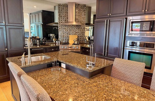 Rehoboth Beach Condo | Heart of Rehoboth Luxury Condo - 2 blocks to the beach