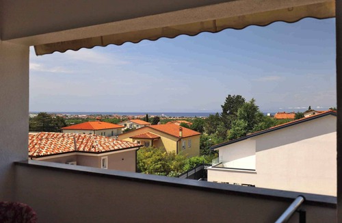 Murine Apartment | Holiday apartment with balcony and air conditioning