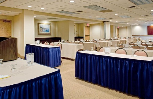 Downtown Portland Hotel | Holiday Inn Portland-By the Bay by IHG