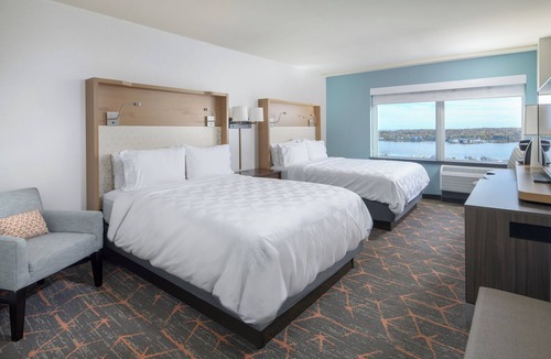 Downtown Portland Hotel | Holiday Inn Portland-By the Bay by IHG