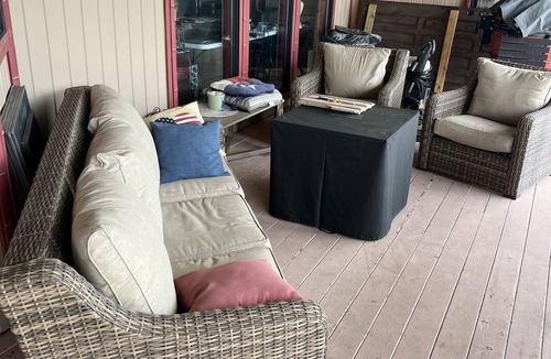 Kerrville Bed & Breakfast | Home overlooks the city near epicenter of eclipse. Private Chef.