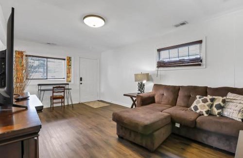 Columbus House | Housepitality - The Southern Orchards Cottage