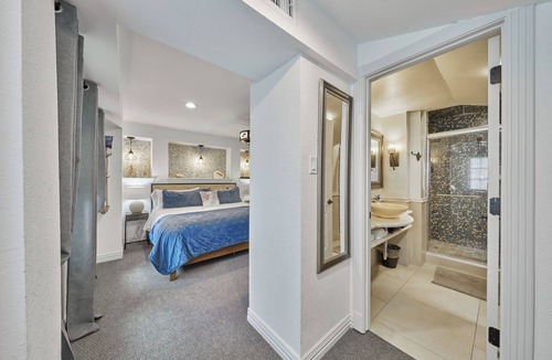 South Central Houston House | Houston Towers Inn Downtown Museum District Med. Ctr NRG - Adults Only