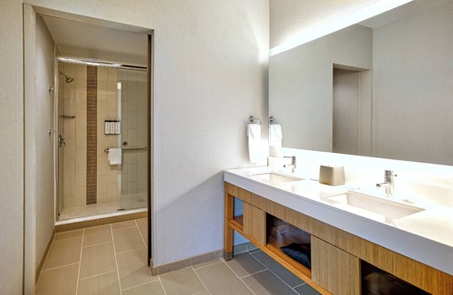Downtown Portland Hotel | Hyatt Place Portland Downtown - Old Port Square