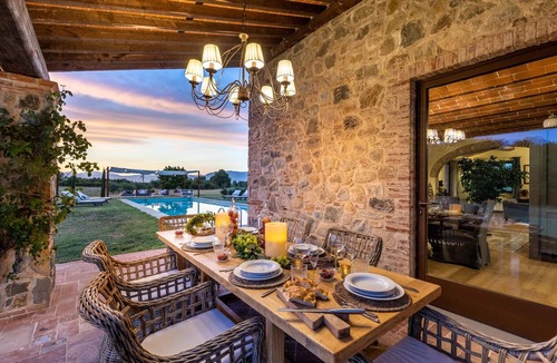 Orentano Villa | IL CONTE Luxury Tuscany 3 bedrooms Farmhouse Villa with Private Pool and SPA in Orentano