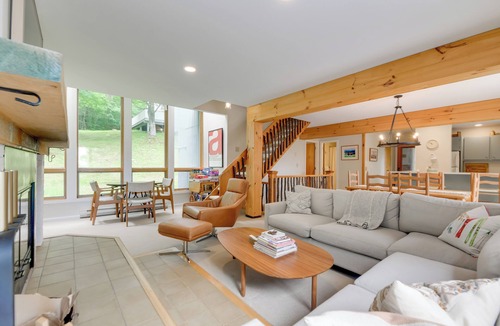 Warren House | Indoor Hot Tub: Sugarbush Retreat on Lincoln Peak