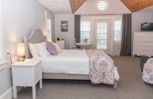 Peaks Island Hotel | Inn On Peaks Island