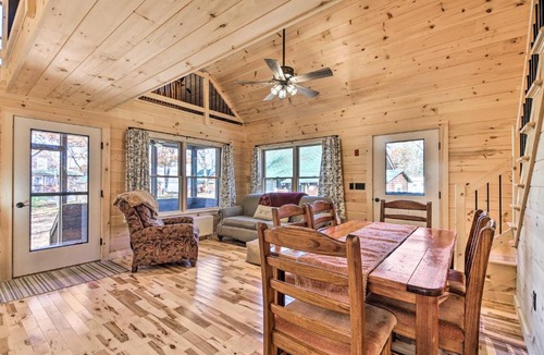 Weld House | Inviting Webb Lake Cabin w/Mountain Views