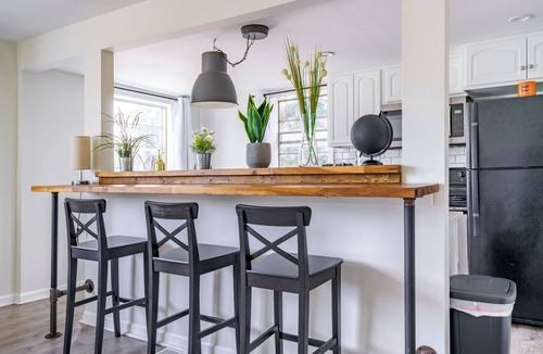 Victorian Village House | Jungle House Modern Lofts – Arena District & Short North