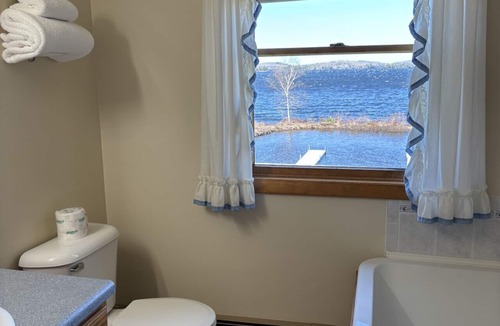 Greenville Junction Bed & Breakfast | Juniper Motel*King Room*RM16*Jacuzzi tub*Dock*ATV Access*Waterfront