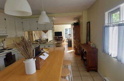 Saint-Emile-de-Suffolk Ski Chalet | La Maison Hacquard (4BR) - 35 min from Mont-Tremblant, Perfect for Families