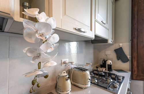 Massa e Cozzile Apartment | La Volata - Panoramic Apartment in the Medieval Heart of Massa e Cozzile