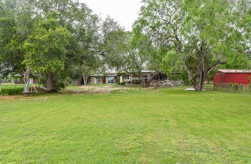 Lakeside House | Lake front property on main body of the lake!With Game Room!