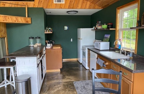 White Plains House | Lake House on private stocked lake with miles of trails and Horses!