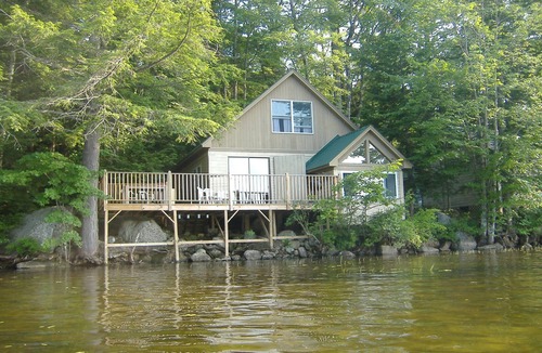 Fryeburg Cottage | Lakeside Cottage Facing White Mountains -