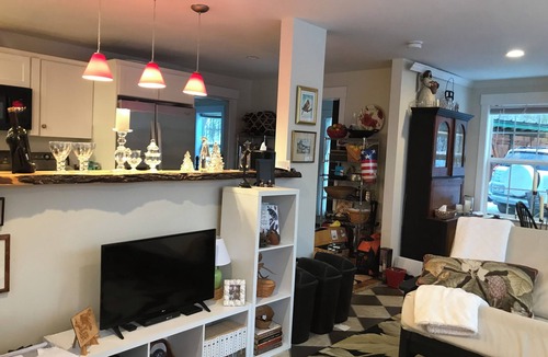 Hope Cottage | Lakeside cottage on Lermond Pond. Eclectic mix of antiques and art. AC