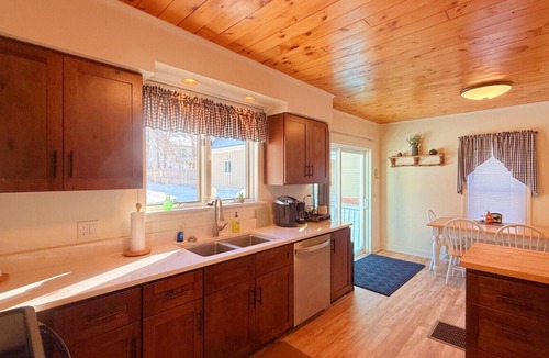 Greenville Junction Apartment | Lakeview, pet friendly apartment with lake access by the Juniper Motel