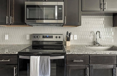 Fort Worth Apartment | Landing | Amazing 1BD, Gym, Game Room