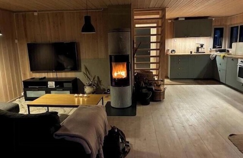 Frogn House | Live in treetops with fjord view