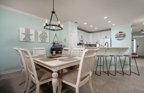 Sunset Island Condo | Lovely 3 BR Sunset Island Condo, Indoor & Outdoor Pools, FREE Linen & Towel Pkg