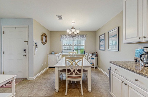 Ocean View Condo | Lovely Bethany Bay Condo w/Balcony Water Views, W/D, Shared Pool, WiFi, & AC