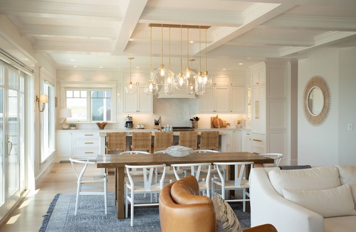 York Beach Cottage | Luxurious Oceanfront Property: A Cruising Feeling Awaits You !