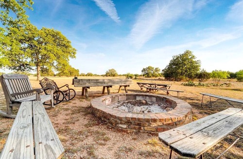 Round Mountain House | Luxury Airstream Campsite Nestled Beneath Oak Trees Outside of Austin, Texas