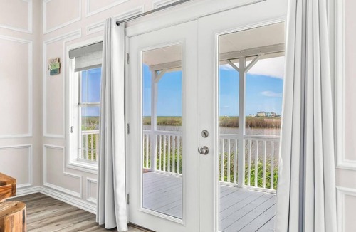 Surfside Beach House | Luxury Beach Estate Ocean view, Pool, 360° Deck&Beach Access 20%off last minute
