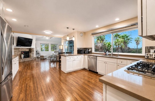 Felicita House | Luxury Estate w/Resort Pool & Spa