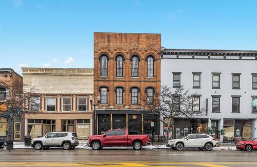 Delaware Apartment | Luxury Loft Downtown Full Kitchen