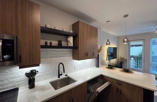 Home Park Apartment | Luxury Urban Retreat Interlock Atlanta ARLO Stays
