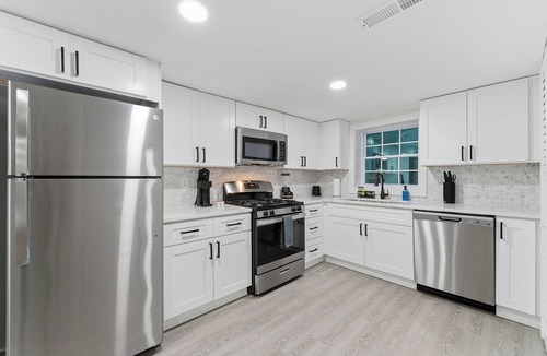 Mableton House | Marvelous 4BR Home w/Fenced Patio & TVs in every room