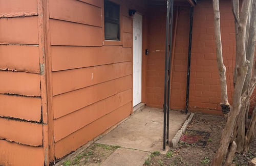 Abilene Apartment | Marvelous studio with AC in friendly Abilene neighborhood