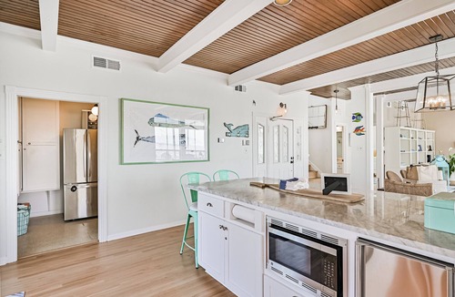 Pirates Beach House | "MerSea" Pirates Beach House in Galveston