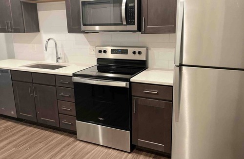 Weinland Park Apartment | Modern Apartment In Heart Of Columbus/Near High Street/And Ohio State
