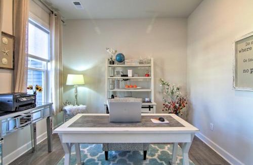 Lewes House | Modern Lewes Home w/Deck, Grill + Pond View!