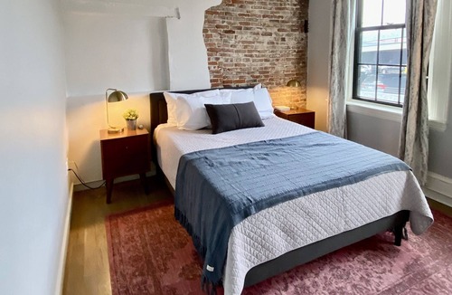 Old Port Condo | Modern loft - Downtown, steps from all the action!