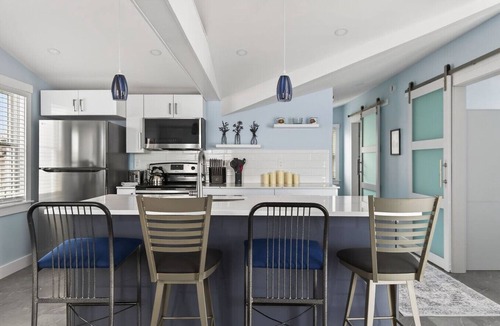 Portland Apartment | Modern Waterfront Apt with Bay Views
