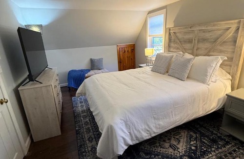 Sunapee House | Mountain Escape Fire Pit and Yard Lake Sunapee
