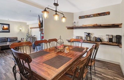 Killington Condo | Mountain Green Ski & Golf Resort 3-D10 Across the Street from the Lifts