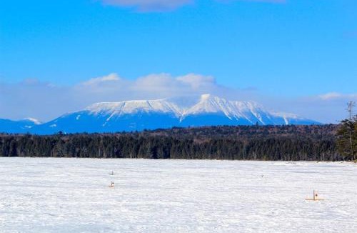 North Penobscot House | Mountain Majesty - Katahdin View & Soft Sand Beach