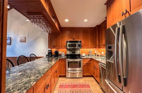 Bartlett Villa | Mountainside @ Attitash | Central + Ski in/Ski out