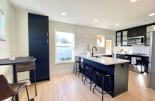 Grandview Heights House | 🌲 Mtn Mod Townhome w/City Views-Unmatched Location