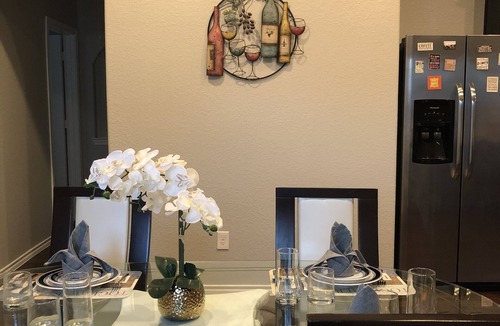 Houston House | New modern, beautiful 3BR,2BA home near IAH airport, Woodlands &Downtown Houston